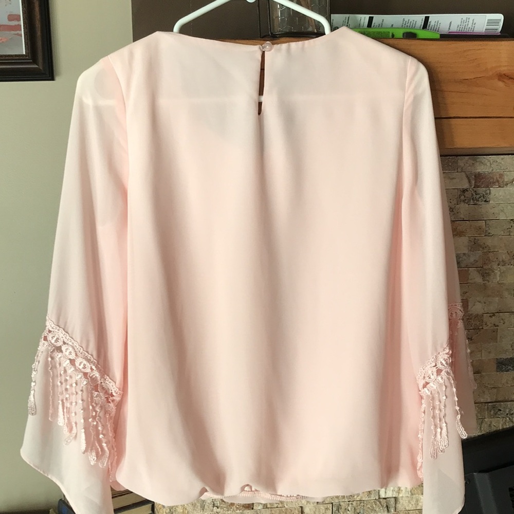 Unique blouse, like new! - Picture 4 of 4